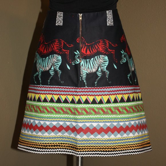 SUNO A-LINE BLACK MINI SKIRT WITH ZEBRA PRINT MODERN TRIBAL - 6 MEDIUM - Picture 5 of 5